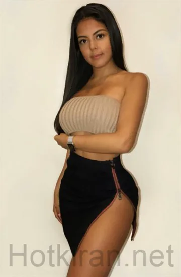  Female escorts Mumbai